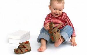 Как выбрать ортопедическую обувь для ребенка