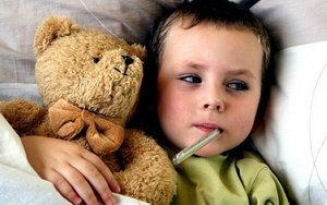 Лечение температуры у детей с помощью литической смеси