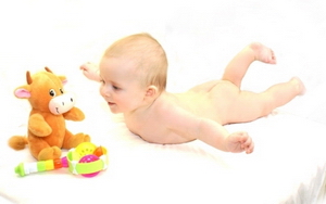 Гимнастика для малышей с первых дней жизни фото
