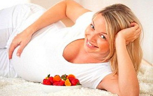 Полезные рецепты и советы по употреблению клубники во время беременности