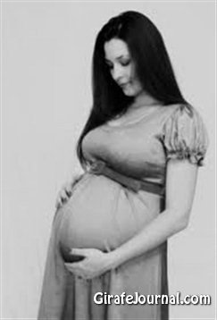 Месячные в первые месяцы беременности – опасно или норма? фото
