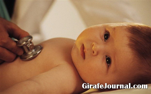 Кривошея у новорожденных: причины появления и способы лечения фото