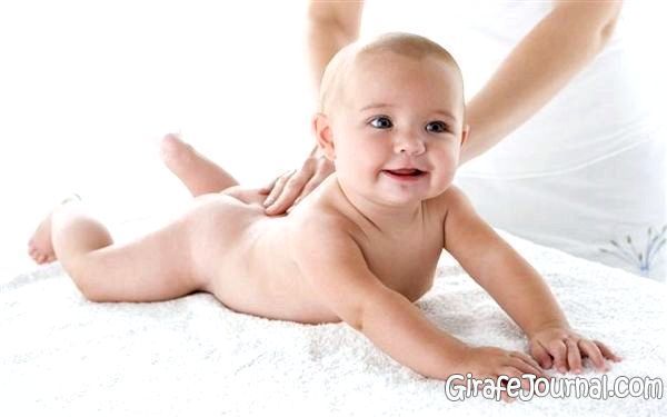 Розвиваюча гімнастика і масаж для новонароджених
