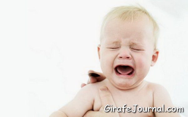 Как понять почему плачет ребенок?