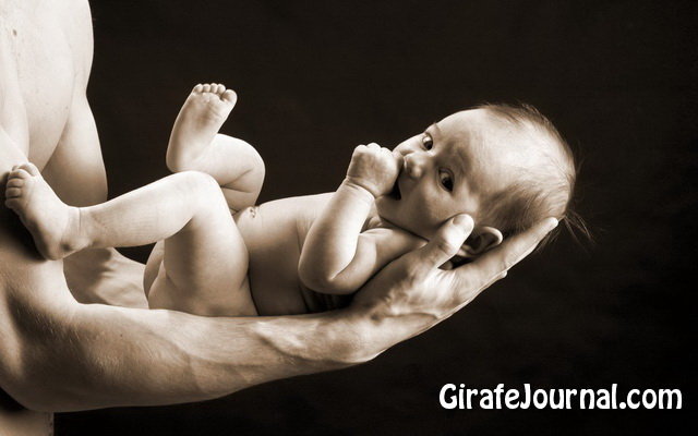 Як правильно робити масаж немовляті? фото