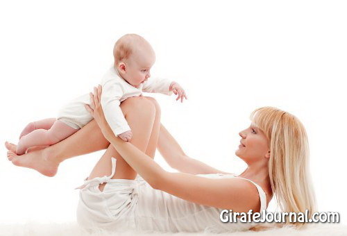 Як молодій мамі відновитися після пологів?