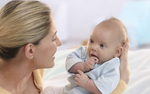 Почему младенцы заглатывают воздух при кормлении