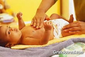 Запор у новорожденного часто сопровождается вздутием животика