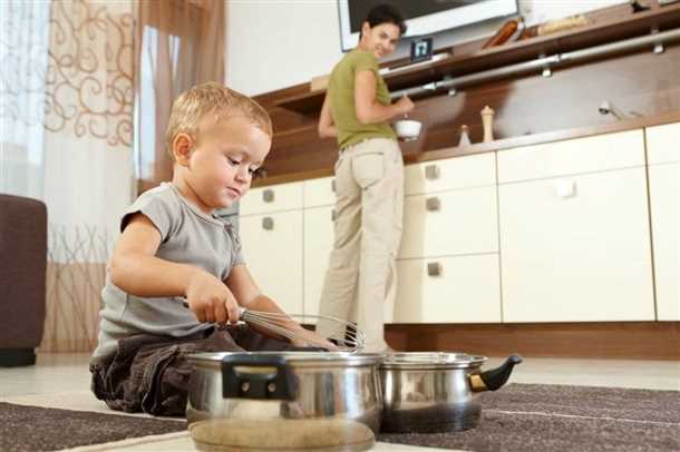 Как приучить ребенка помогать на кухне