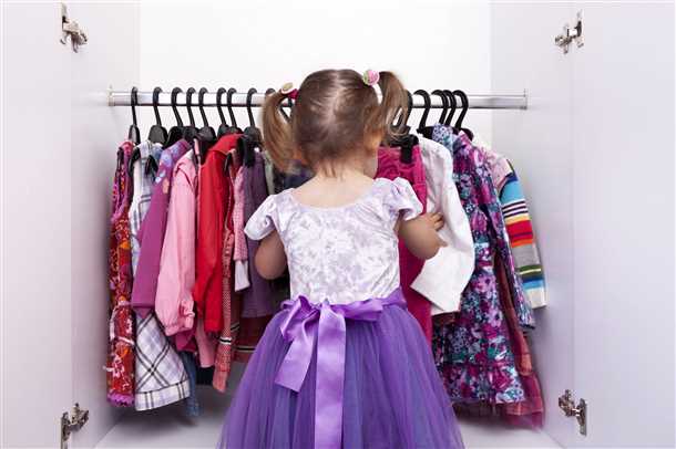 Как выбирать детские платья