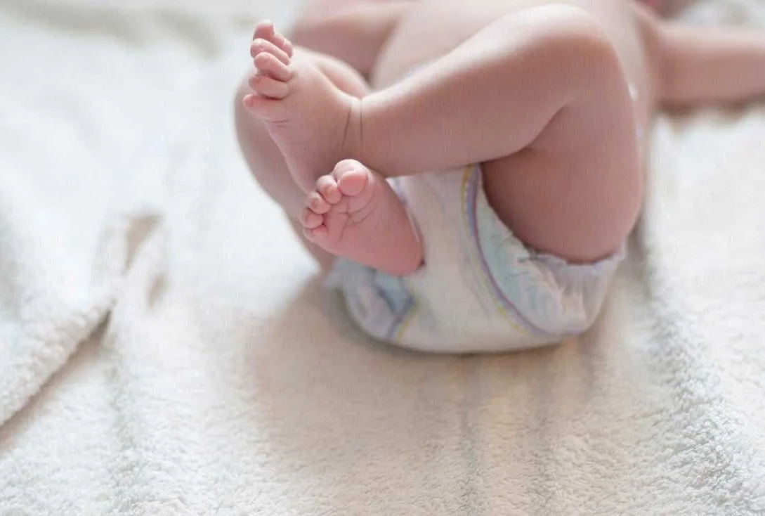 Влажные ножки у младенца